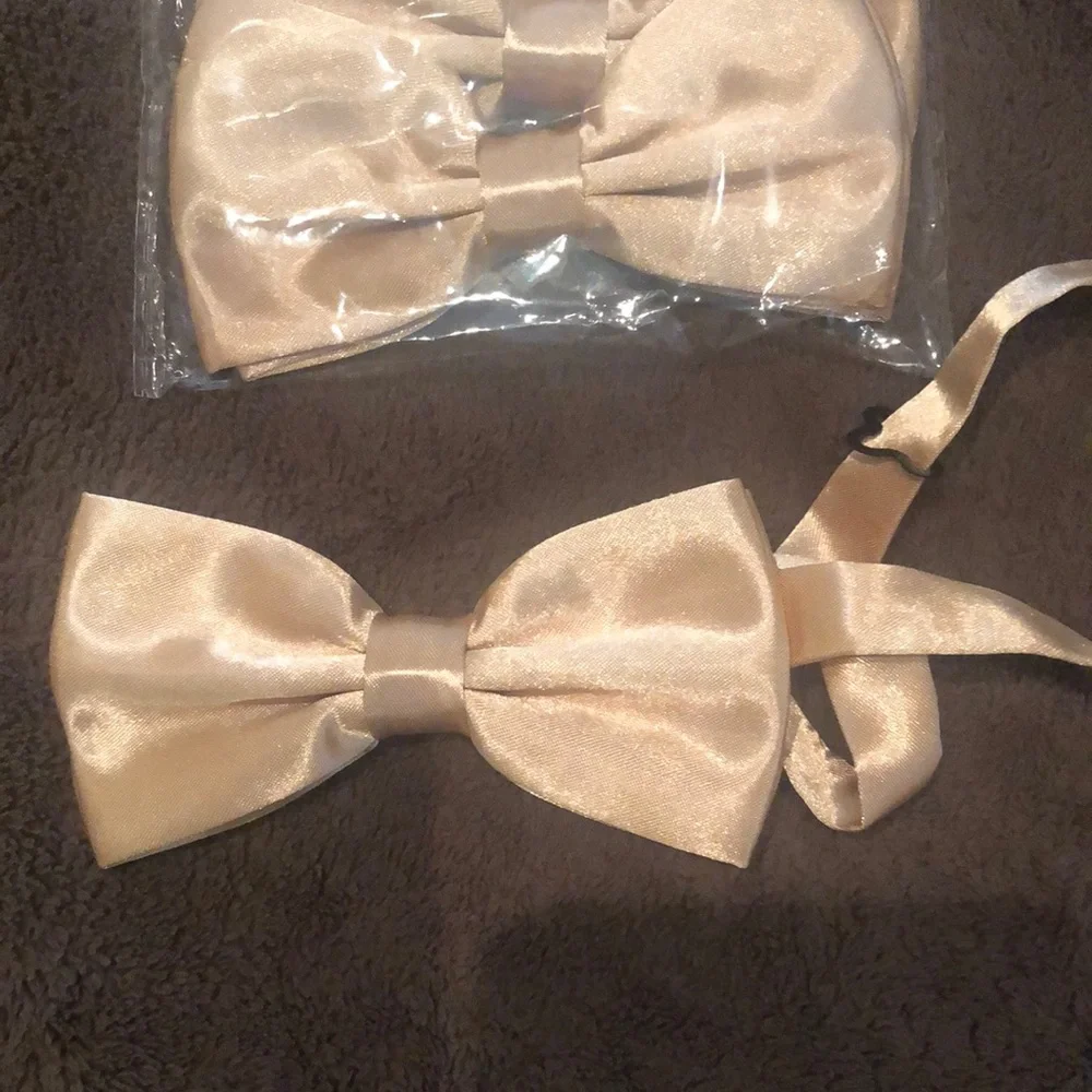 Elegant Satin Bow tie boys